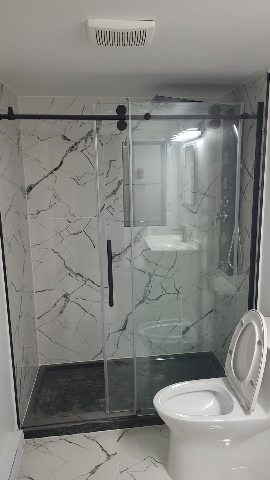 Modern Spa Bathroom Image 5